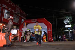 BIB: 4760
                            <button type="button" onclick="openModal(26259517)" class="btn btn-primary btn-sm float-right btn-popup" data-toggle="modal" data-target=".modal-high-quality">
                        <i class="fas fa-shopping-cart"></i> Add to Cart
                    </button>
                                            <button type="button" onclick="isThisMe(26259517, true)" class="btn btn-success btn-sm float-right btn-popup btn-isme hidden" data-toggle="tooltip" data-placement="bottom" title="นี่คือรูปของคุณใช่ไหม คลิกที่นี่เพื่อเอาเข้าอัลบั้ม">
                        <i class="fas fa-plus"></i> Add to album
                    </button>
                    <button type="button" onclick="isThisMe(26259517, false)" class="btn btn-warning btn-sm float-right btn-popup btn-isnotme hidden">
                        <i class="fas fa-ban"></i> Remove from album
                    </button>